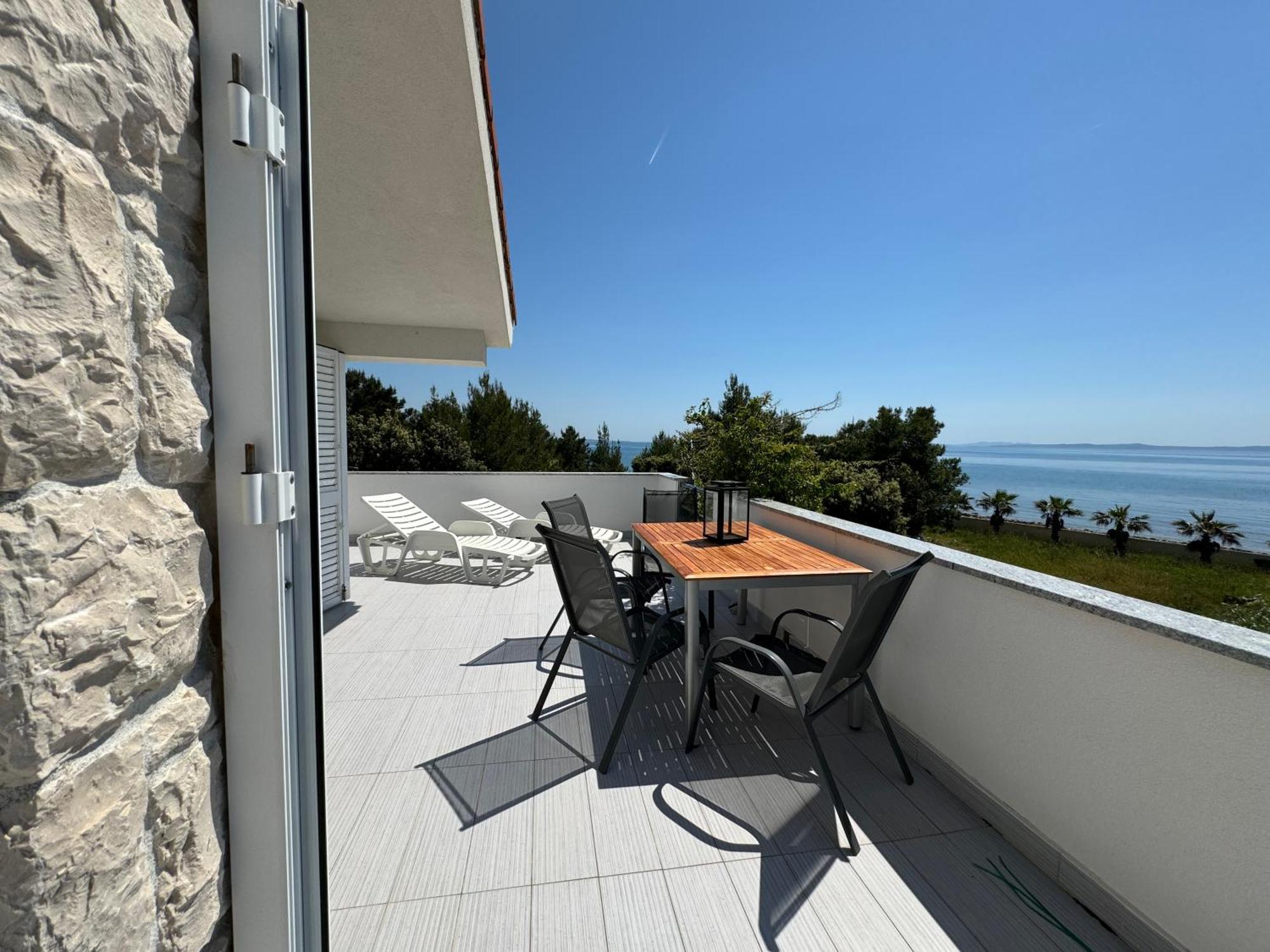 Mirakul Apartments Vir Exterior foto