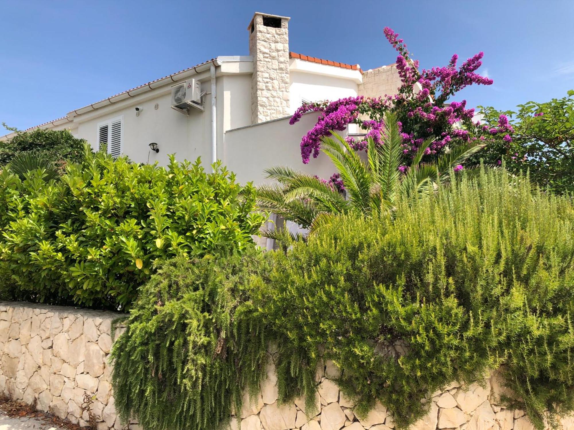 Mirakul Apartments Vir Exterior foto